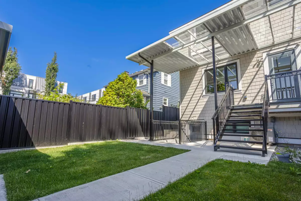 Garden / Landscaping Photo of 1470 W 57th Avenue, Vancouver, BC