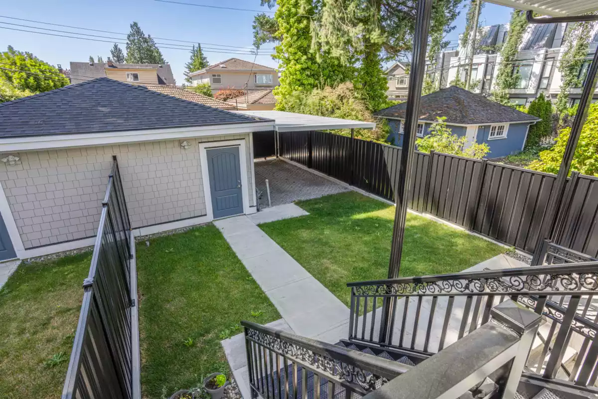 Outdoor Deck Photo of 1470 W 57th Avenue, Vancouver, BC