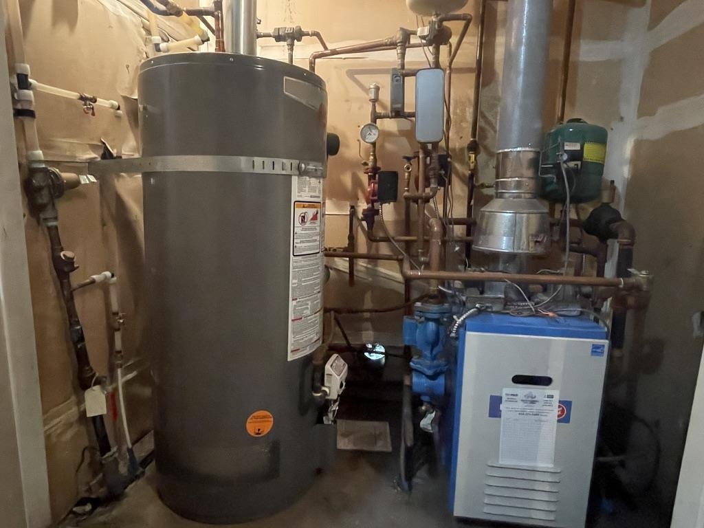 Laundry Room Photo of 8 6031 Francis Road, Richmond, BC