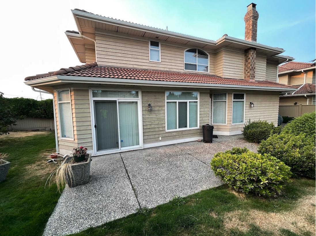 Mudroom Photo of 8 6031 Francis Road, Richmond, BC