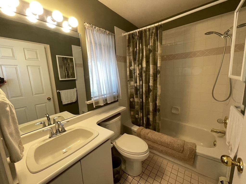 Office / Den Photo of 8 6031 Francis Road, Richmond, BC