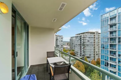 Hallway Photo of 1307 5911 Alderbridge Way, Richmond, BC