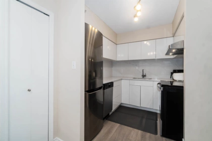 Primary Bedroom Photo of 1307 5911 Alderbridge Way, Richmond, BC