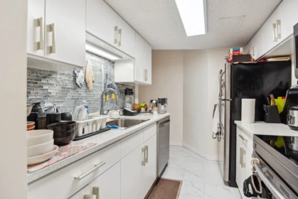 707 6455 Willingdon Avenue, Burnaby, BC, Burnaby — Apartment/Condo for sale
