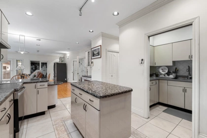 Primary Bathroom Photo of 6941 Adair Street, Burnaby, BC