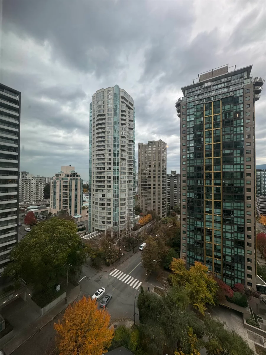 Pantry Photo of 1501 1288 W Georgia Street, Vancouver, BC