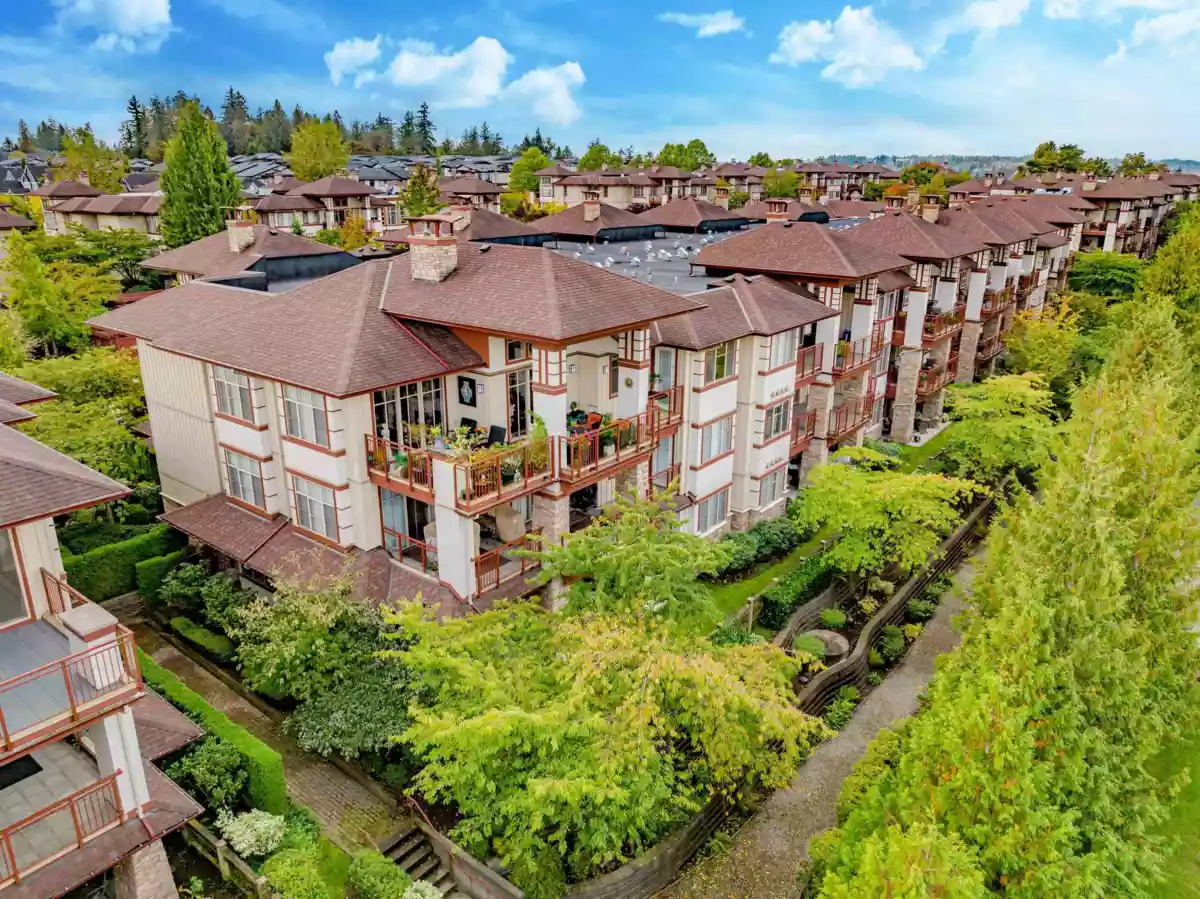 Dining Area Photo of 306 16477 64 Avenue, Surrey, BC