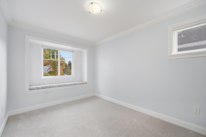Entry Foyer Photo of 2411 George Street, North Vancouver, BC