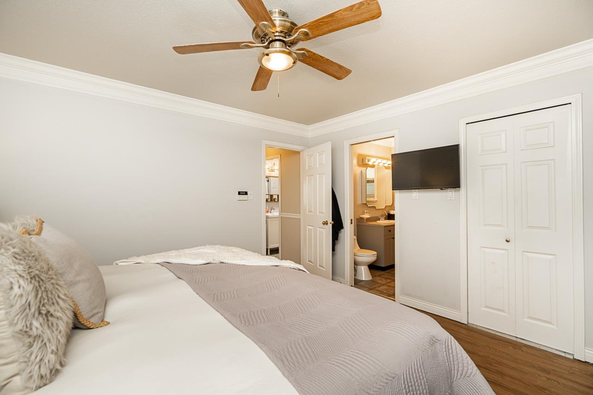 Basement Recreation Room Photo of 14625 86b Avenue, Surrey, BC