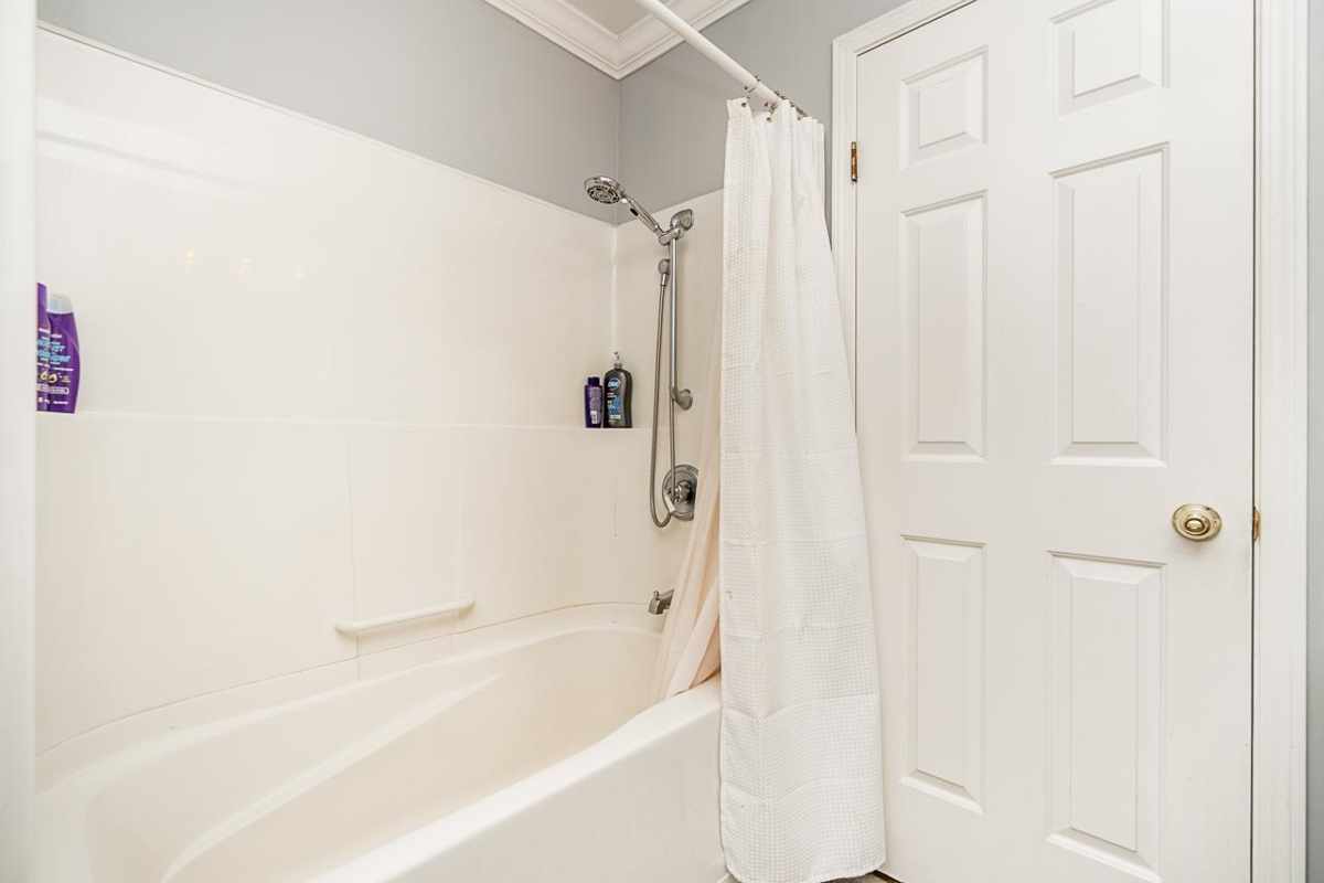 Front Yard Photo of 14625 86b Avenue, Surrey, BC