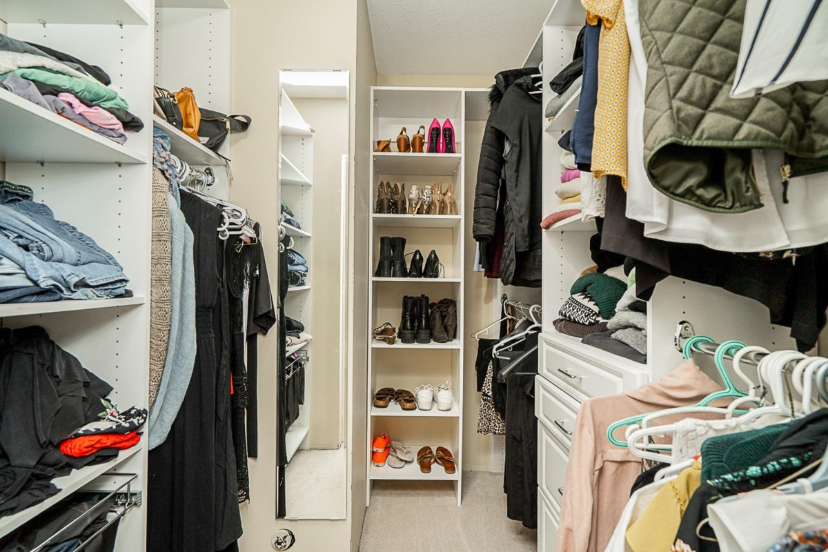 Mudroom Photo of 14625 86b Avenue, Surrey, BC