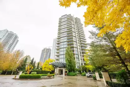 205 6168 Wilson Avenue, Burnaby, BC, Burnaby — Apartment/Condo for sale