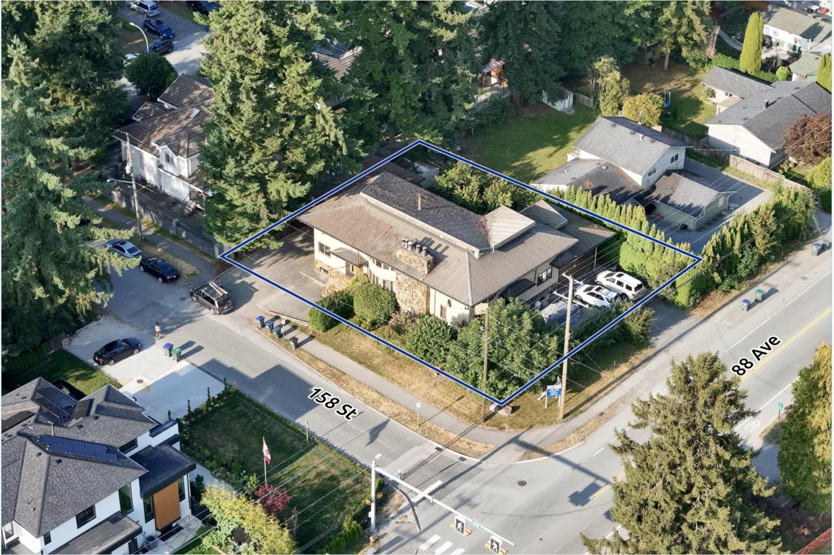 Living Room Photo of 8785 158 Street, Surrey, BC