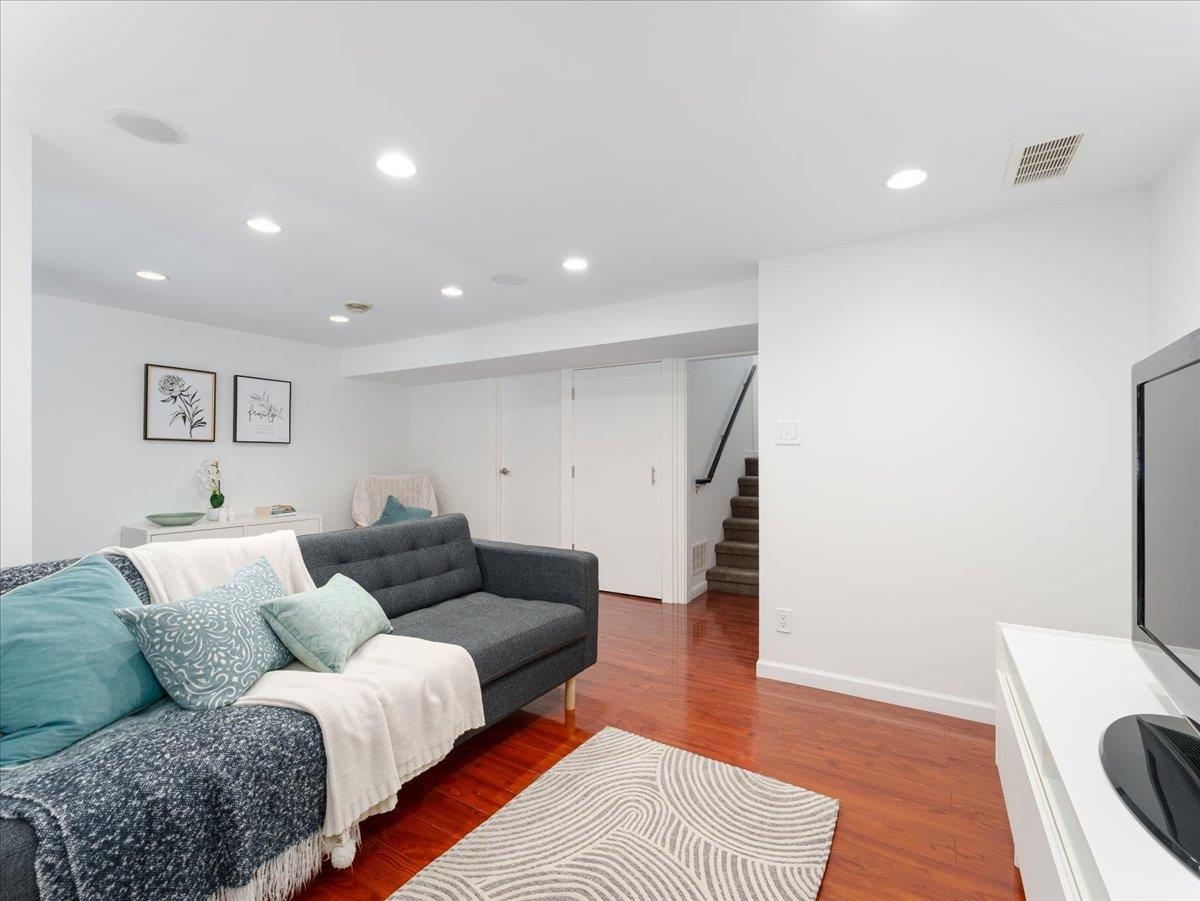 Laundry Room Photo of 402 Cardiff Way, Port Moody, BC