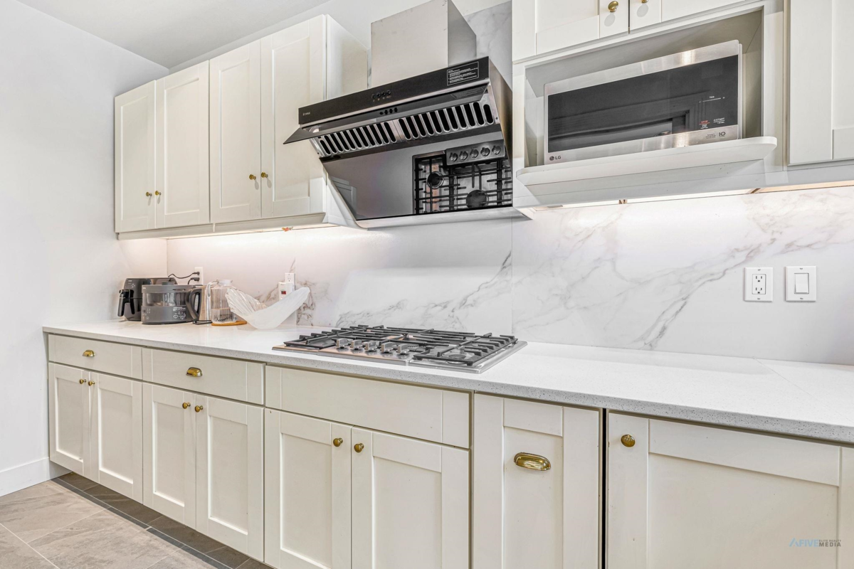 Dining Area Photo of 10671 Aragon Road, Richmond, BC