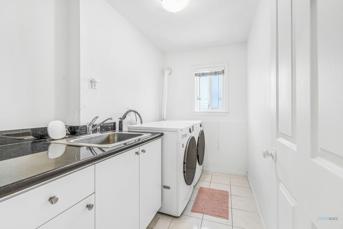 Kitchen Photo of 10671 Aragon Road, Richmond, BC