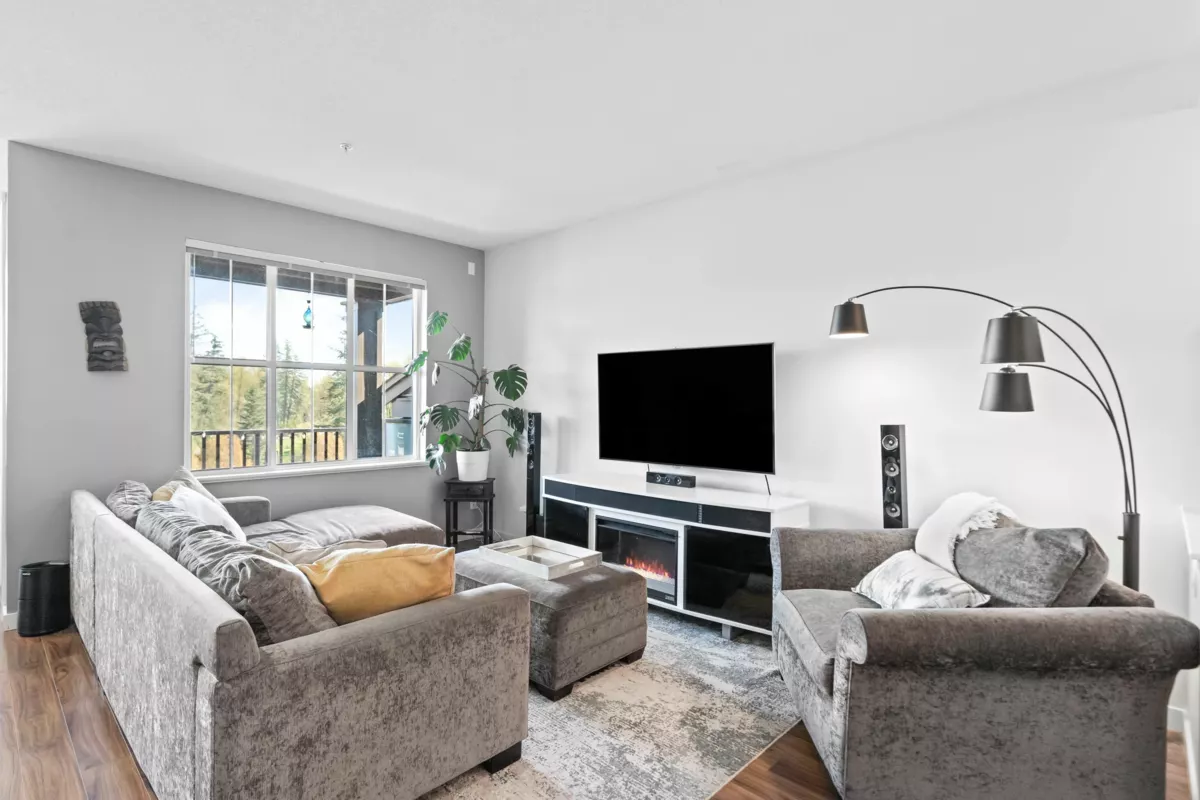 Bedroom 3 Photo of 27 11176 Gilker Hill Road, Maple Ridge, BC