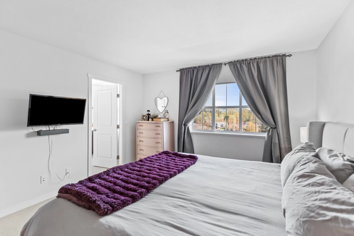 Hallway Photo of 27 11176 Gilker Hill Road, Maple Ridge, BC