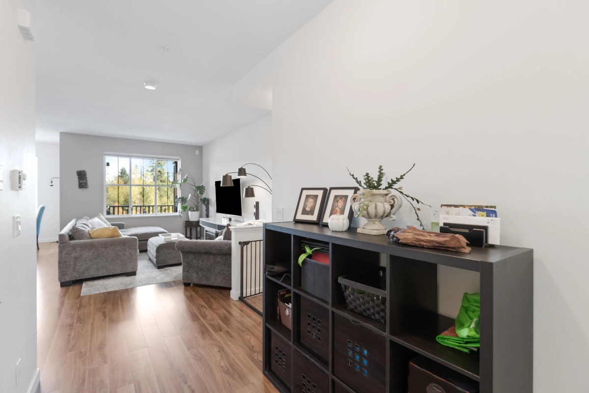 Kitchen Photo of 27 11176 Gilker Hill Road, Maple Ridge, BC