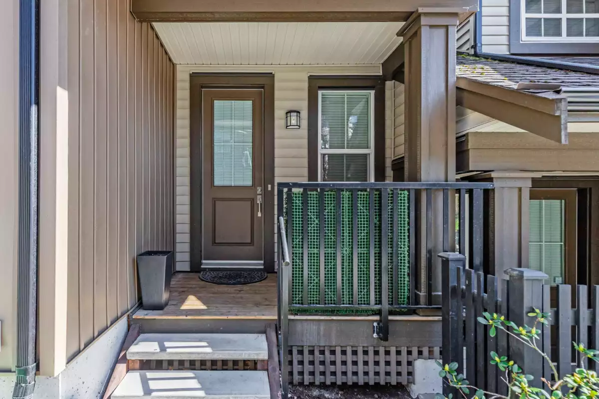 Living Room Photo of 27 11176 Gilker Hill Road, Maple Ridge, BC