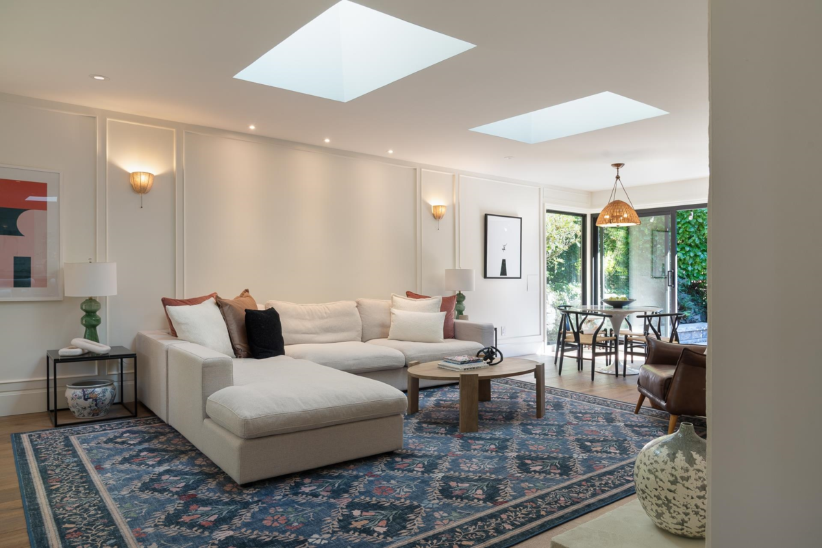 Dining Area Photo of 5075 Howe Sound Lane, West Vancouver, BC