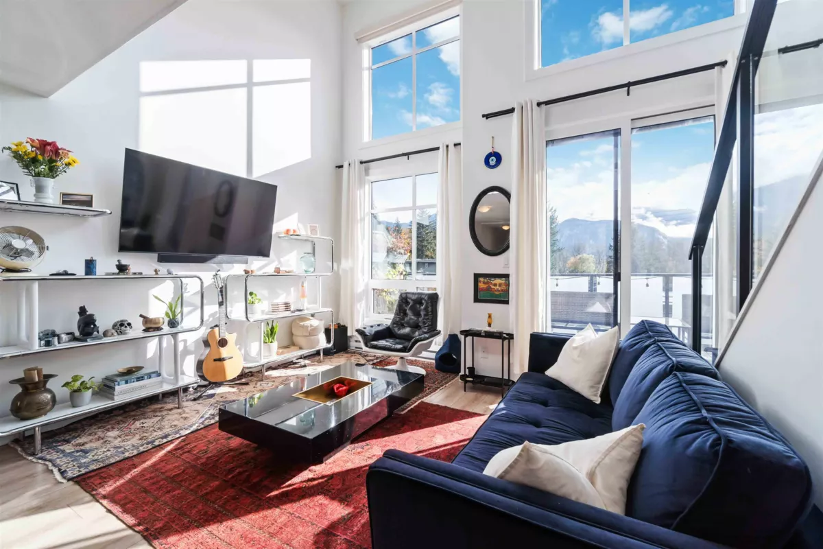 Living Room Photo of 201 39771 Government Road, Squamish, BC