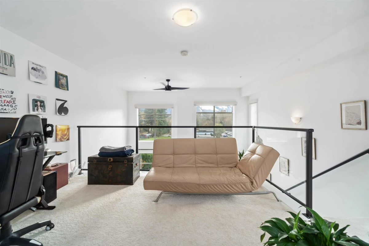 Powder Room Photo of 201 39771 Government Road, Squamish, BC