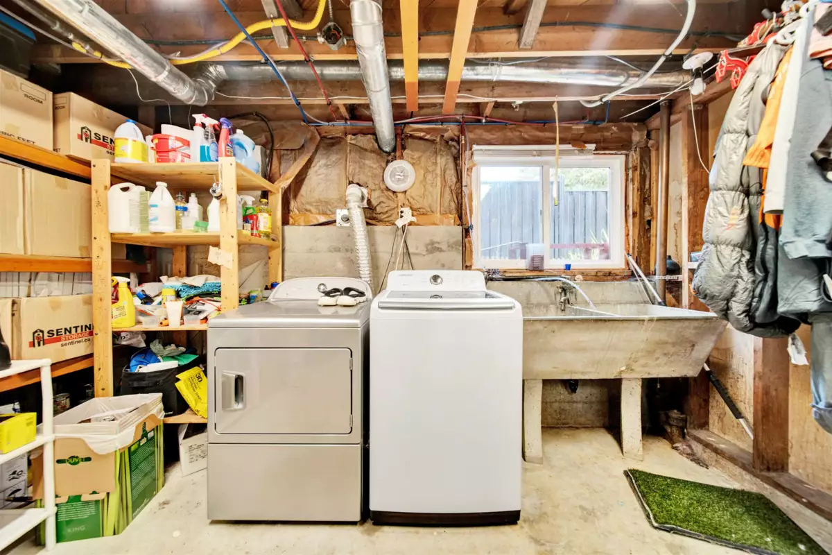 Garage Interior Photo of 320 Seaforth Crescent, Coquitlam, BC