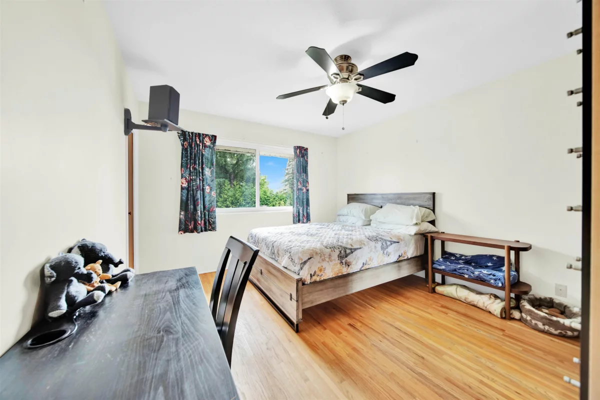 Guest Bathroom Photo of 320 Seaforth Crescent, Coquitlam, BC