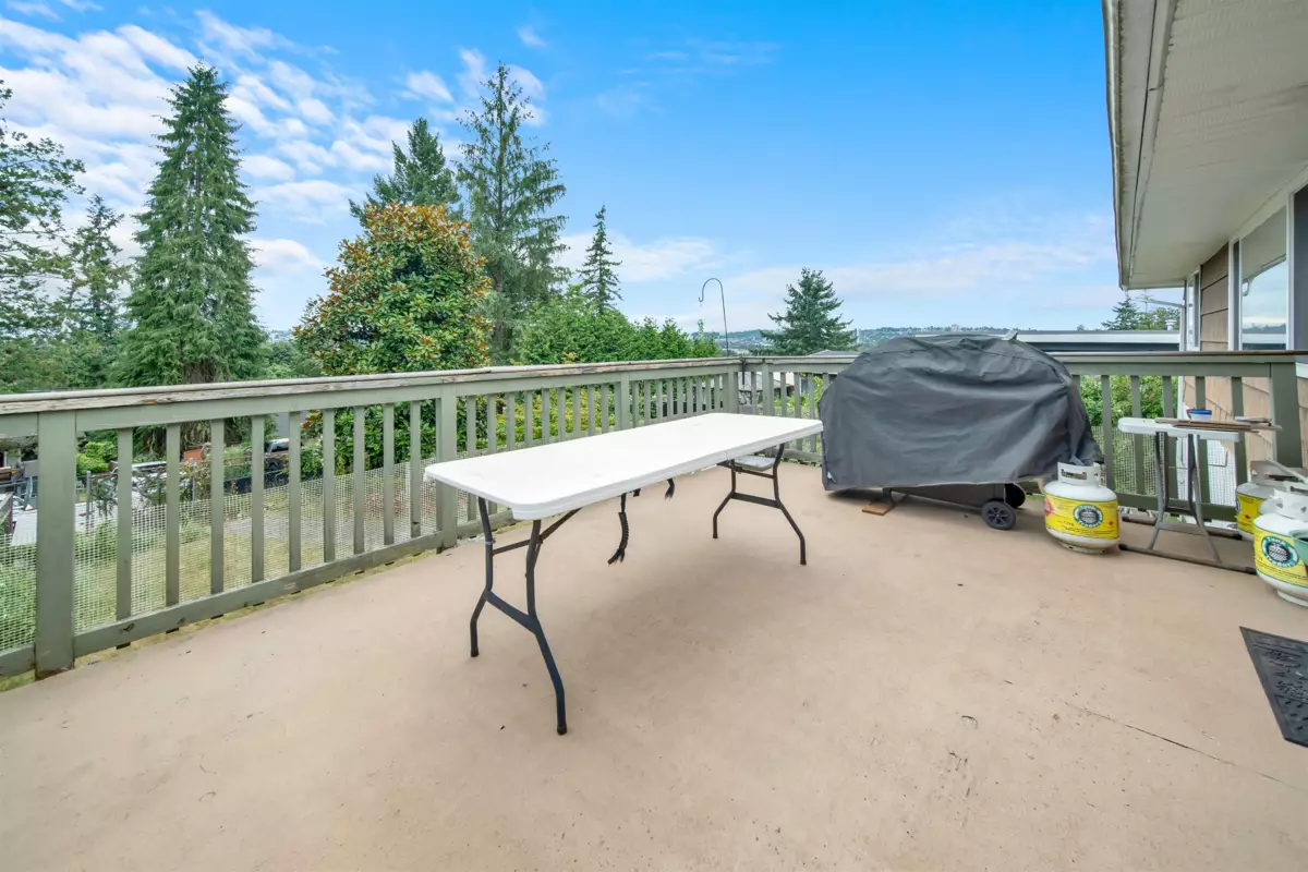 Hot Tub / Spa Photo of 320 Seaforth Crescent, Coquitlam, BC