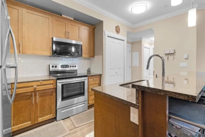 Breakfast Nook Photo of 211 8183 121a Street, Surrey, BC