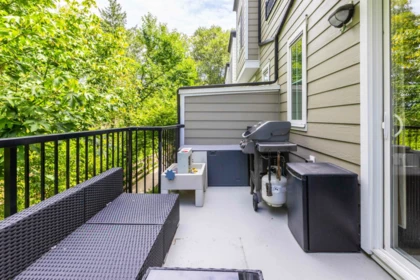 Office / Den Photo of 11 15588 32nd Avenue, Surrey, BC