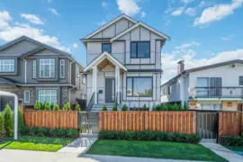 1 2658 Dundas Street, Vancouver, BC