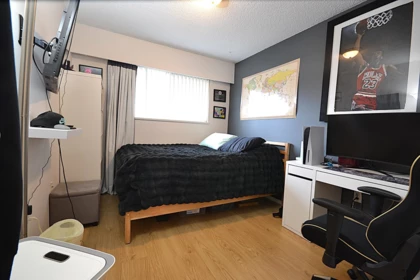 Bedroom 3 Photo of 11717 209 Street, Maple Ridge, BC