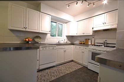 Breakfast Nook Photo of 11717 209 Street, Maple Ridge, BC