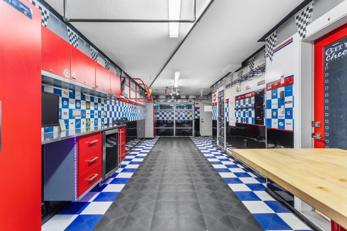 Hot Tub / Spa Photo of 13 10151 240 Street, Maple Ridge, BC