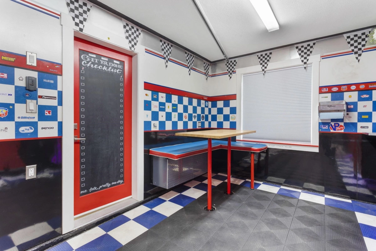 Swimming Pool Photo of 13 10151 240 Street, Maple Ridge, BC