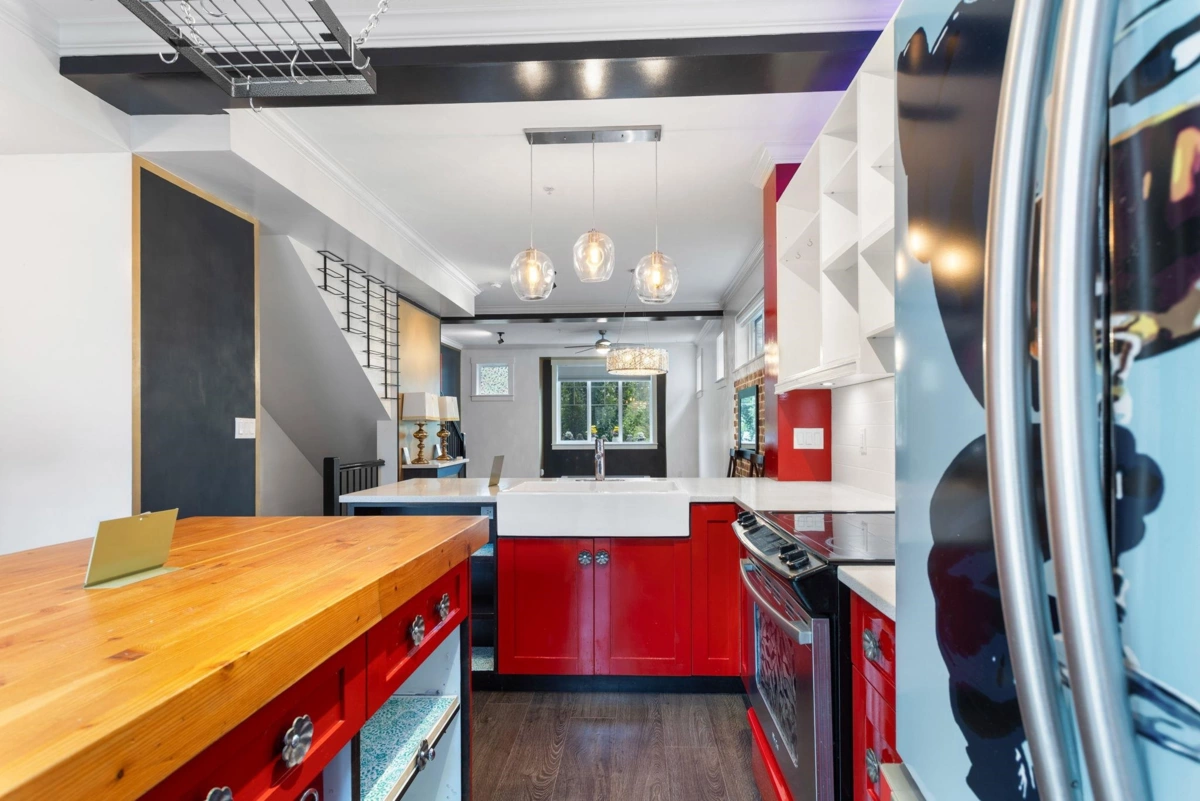 Walk-In Closet Photo of 13 10151 240 Street, Maple Ridge, BC