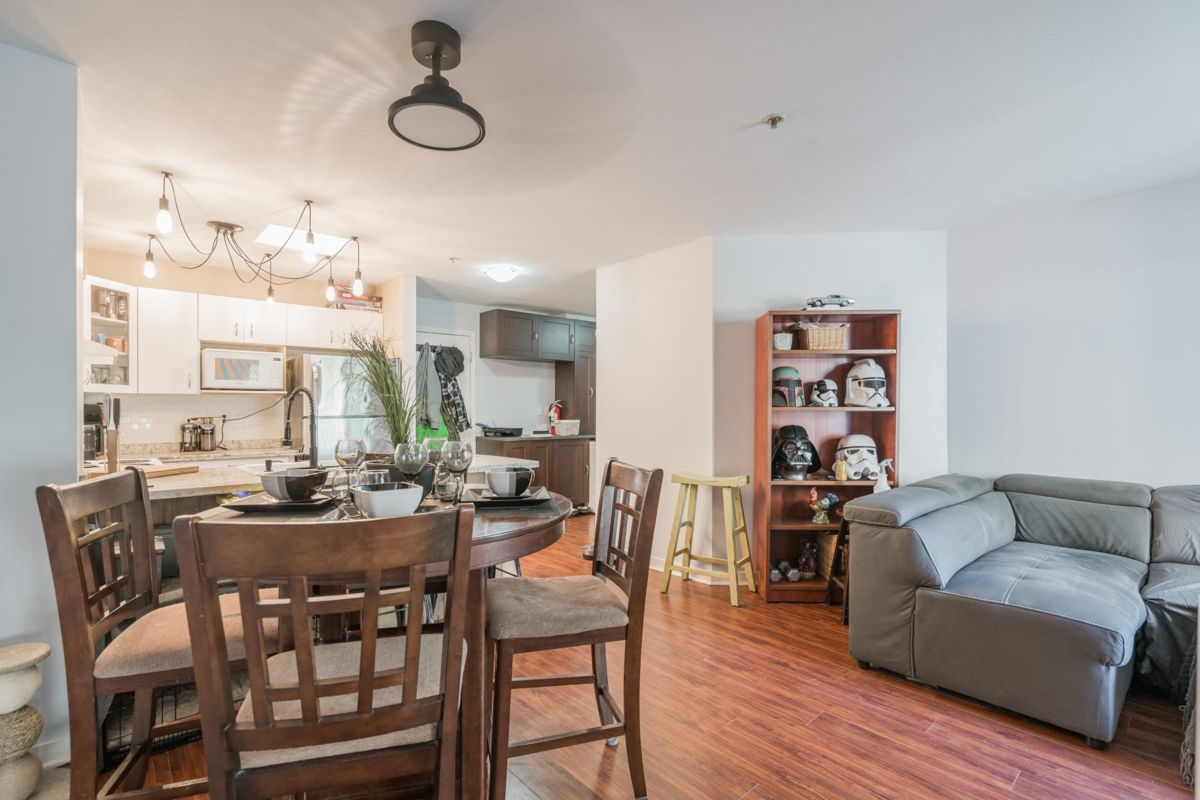 Kitchen Island Photo of 415 6359 198 Street, Langley, BC