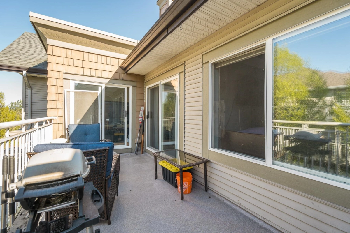 Loft / Bonus Room Photo of 415 6359 198 Street, Langley, BC