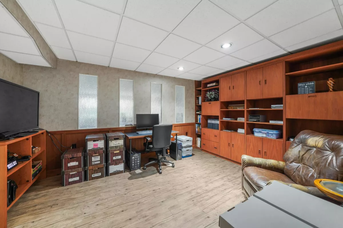 Entry Foyer Photo of 11260 Seacrest Road, Richmond, BC