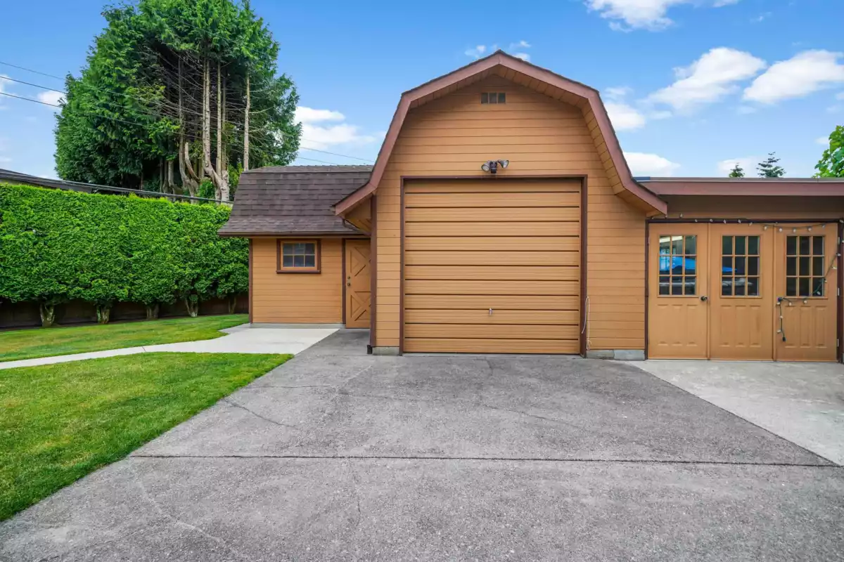 Front Yard Photo of 11260 Seacrest Road, Richmond, BC