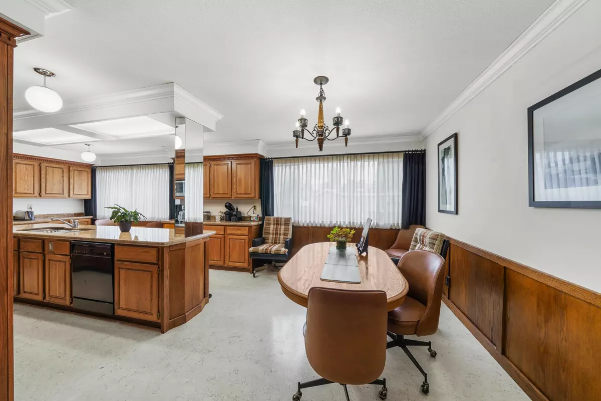 Primary Bathroom Photo of 11260 Seacrest Road, Richmond, BC