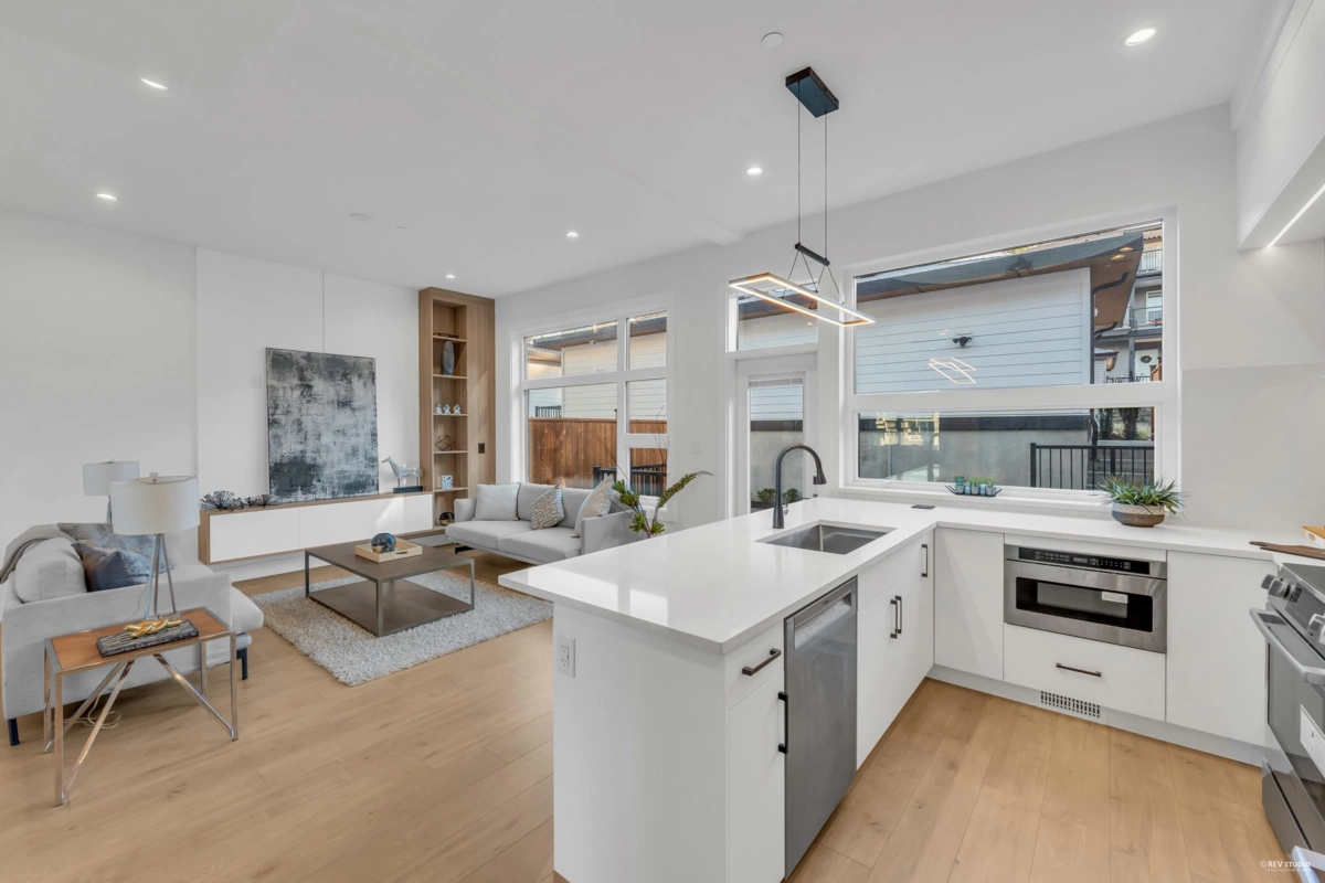 Breakfast Nook Photo of 13622 232 Street, Maple Ridge, BC