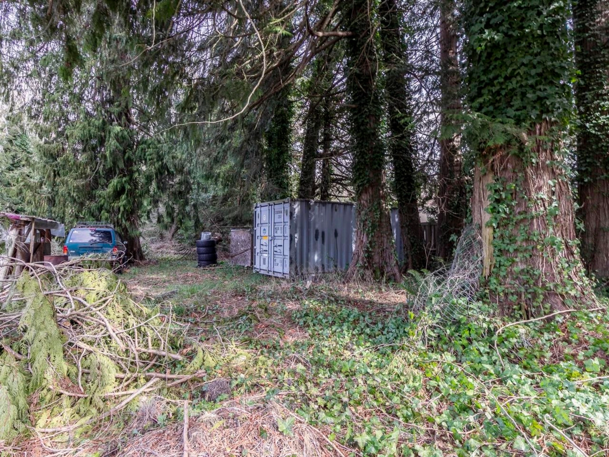 Breakfast Nook Photo of 4404 Sunshine Coast Highway, Sechelt, BC