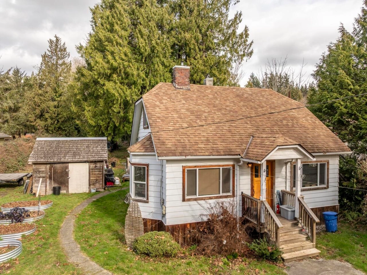 Exterior Rear Photo of 4404 Sunshine Coast Highway, Sechelt, BC