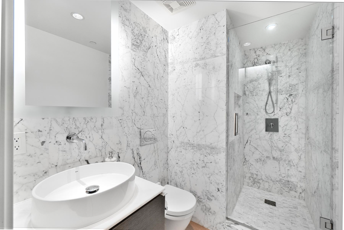 Entry Foyer Photo of 1201 1499 W Pender Street, Vancouver, BC