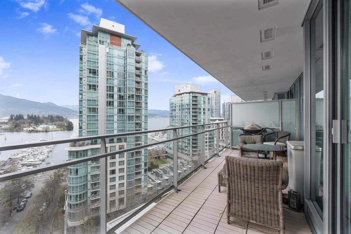 Office / Den Photo of 1201 1499 W Pender Street, Vancouver, BC
