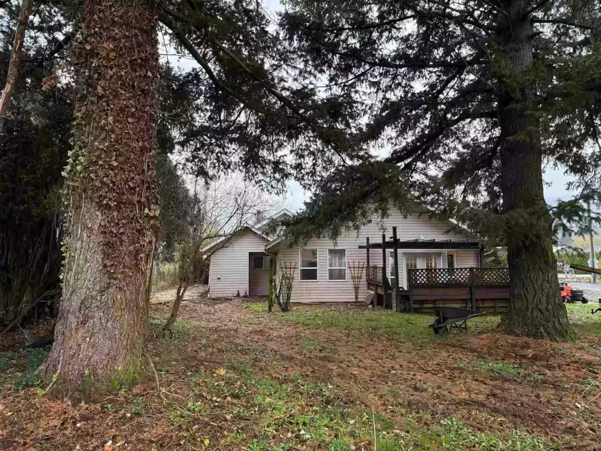 Dining Area Photo of 4510 Community Street, Yarrow, BC