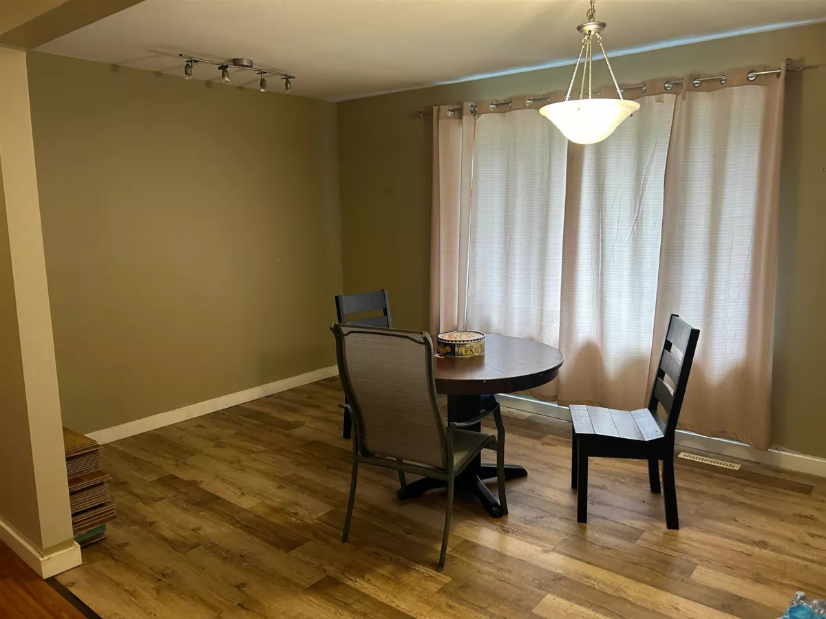 Primary Bathroom Photo of 4510 Community Street, Yarrow, BC